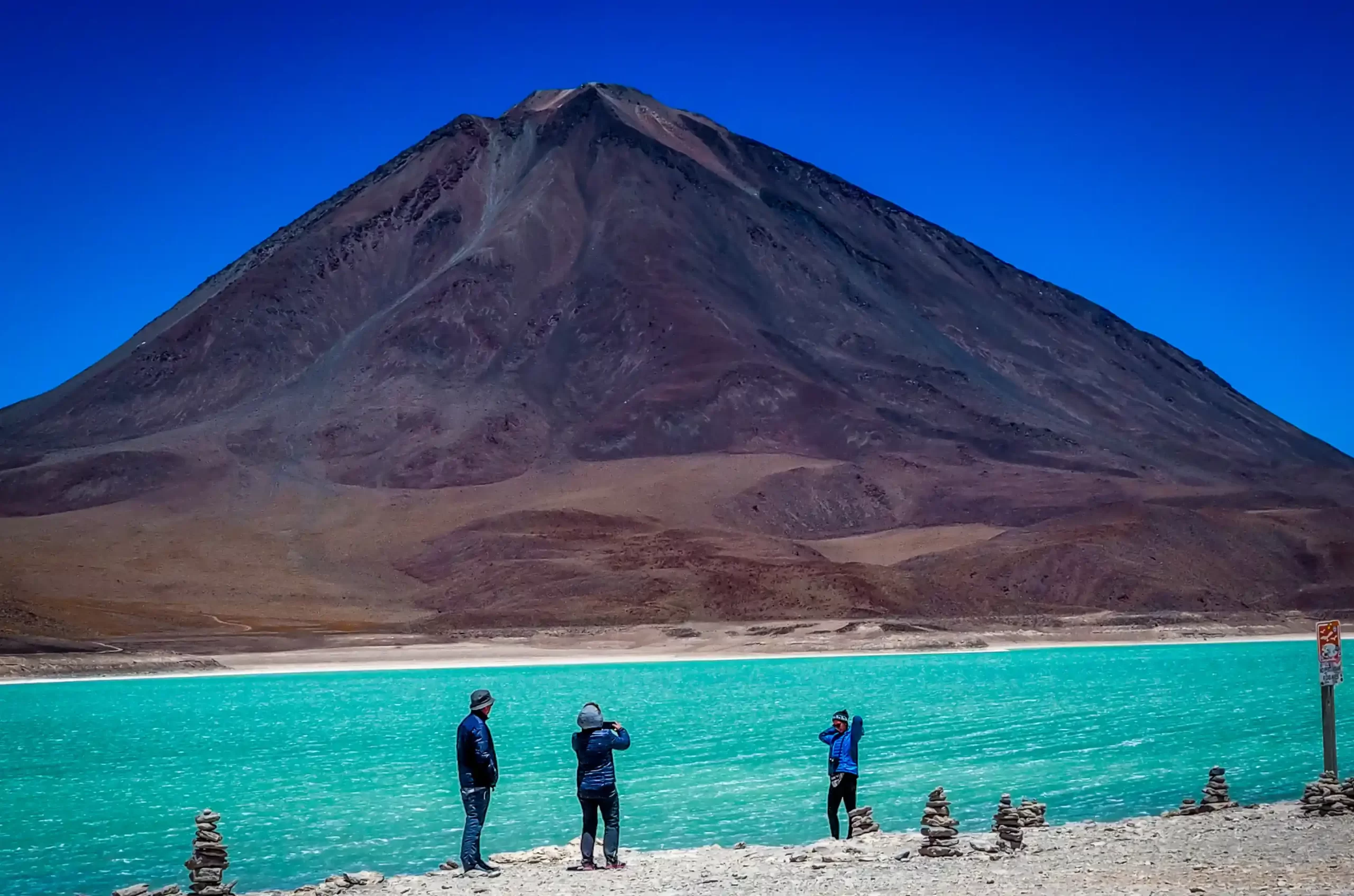 Viaje Clásico Perú y Bolivia laguna celeste