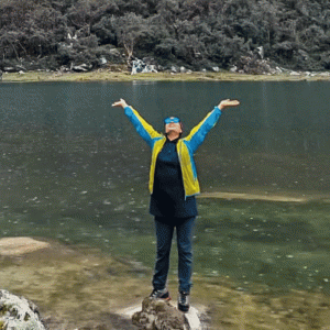 Uruscocha-Lake-Trek